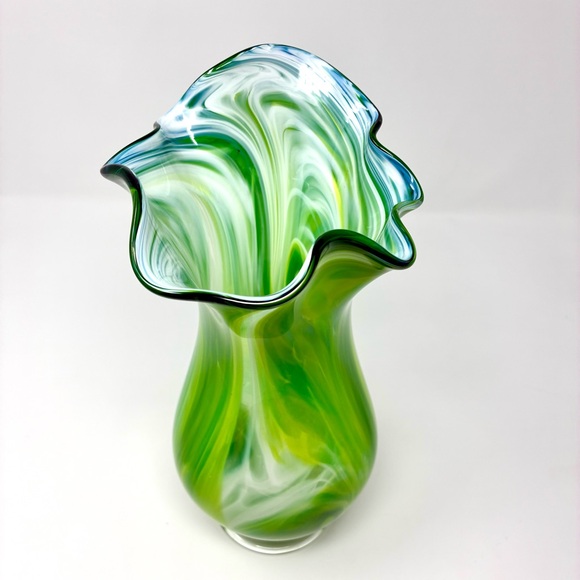 Art Glass Swing Vase Green Swirl Artist Signed Hand Blown Clear Pedestal Base - Picture 1 of 12